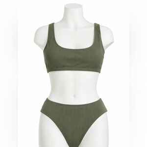 NWT ribbed olive green bikini. Removable pads, Size L.